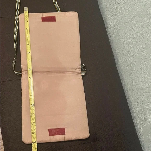 0977** Unisex Gold-Banana Leaf green Thai Silk Stylish Crossbody Bag - Picture 5 of 6